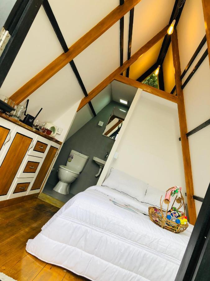 The We2 "Wildwood Elegance Escape" Acomodação com café da manhã Induruwa Exterior foto